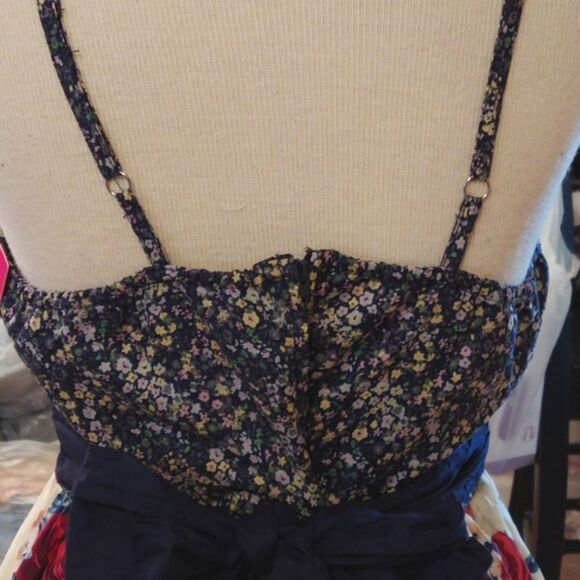 NWT Xhilaration Floral Dress - Picture 5 of 9